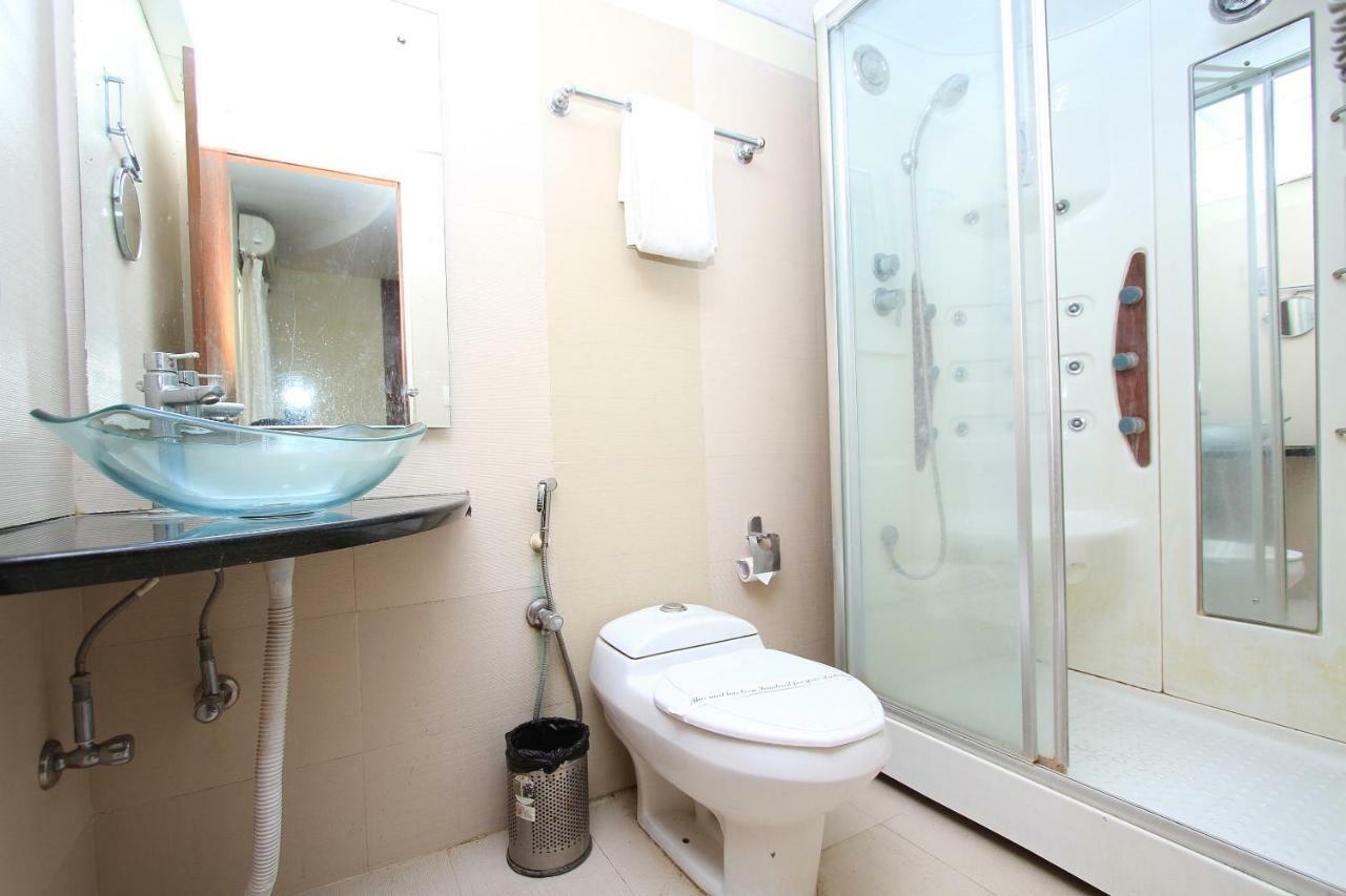 Capital O 46218 Royal Cottage Suite Kanpur Buitenkant foto
