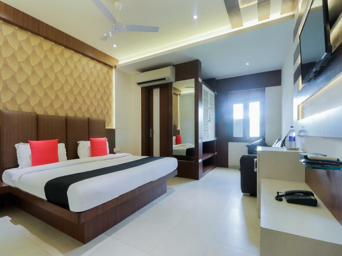 Capital O 46218 Royal Cottage Suite Kanpur Buitenkant foto