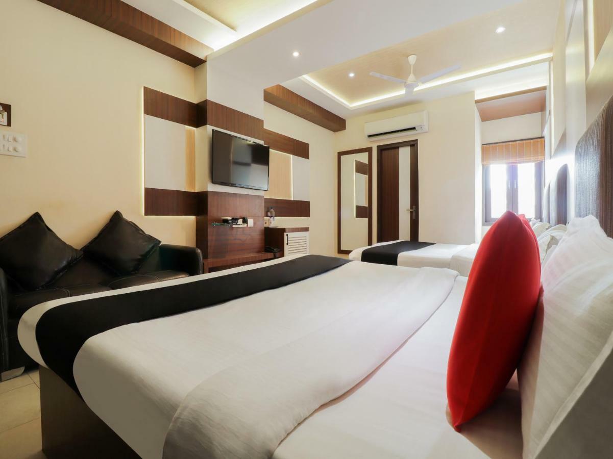 Capital O 46218 Royal Cottage Suite Kanpur Buitenkant foto